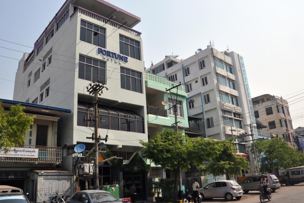 מנדלאי Fortune Hotel מראה חיצוני תמונה